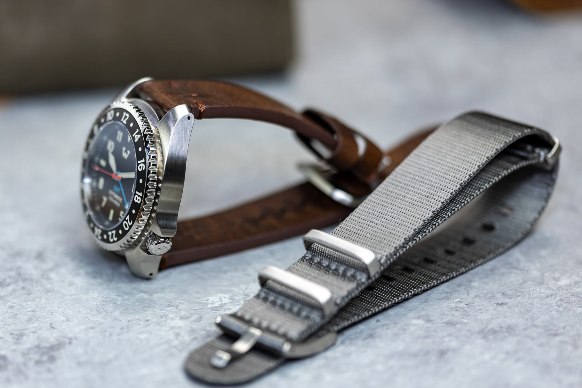 OCONUS GMT STAINLESS - Winfield